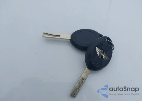 2006 Mini Cooper from USA, damaged, VIN WMWRC33576TK64005